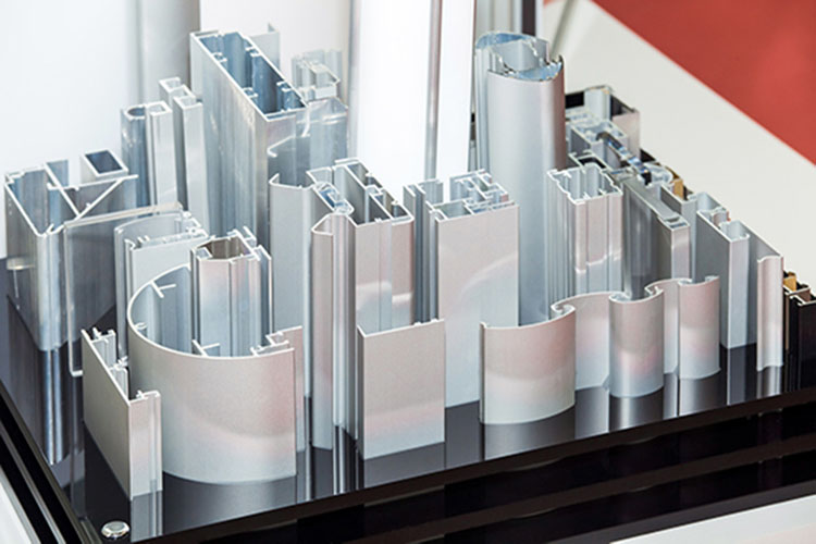 shutterstock_1049619176-2